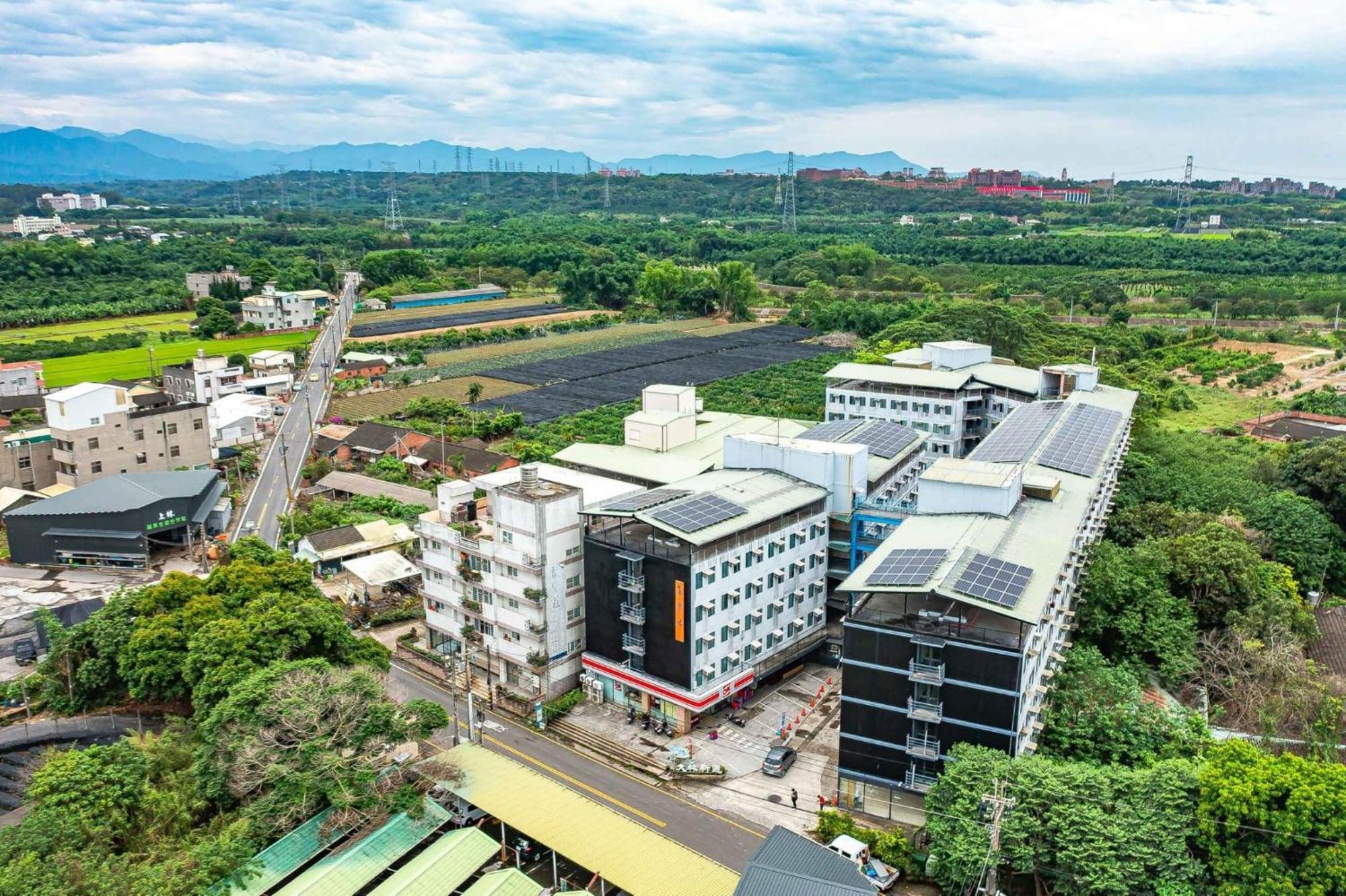 Hotel 曼橙驛站 à Dalin Extérieur photo