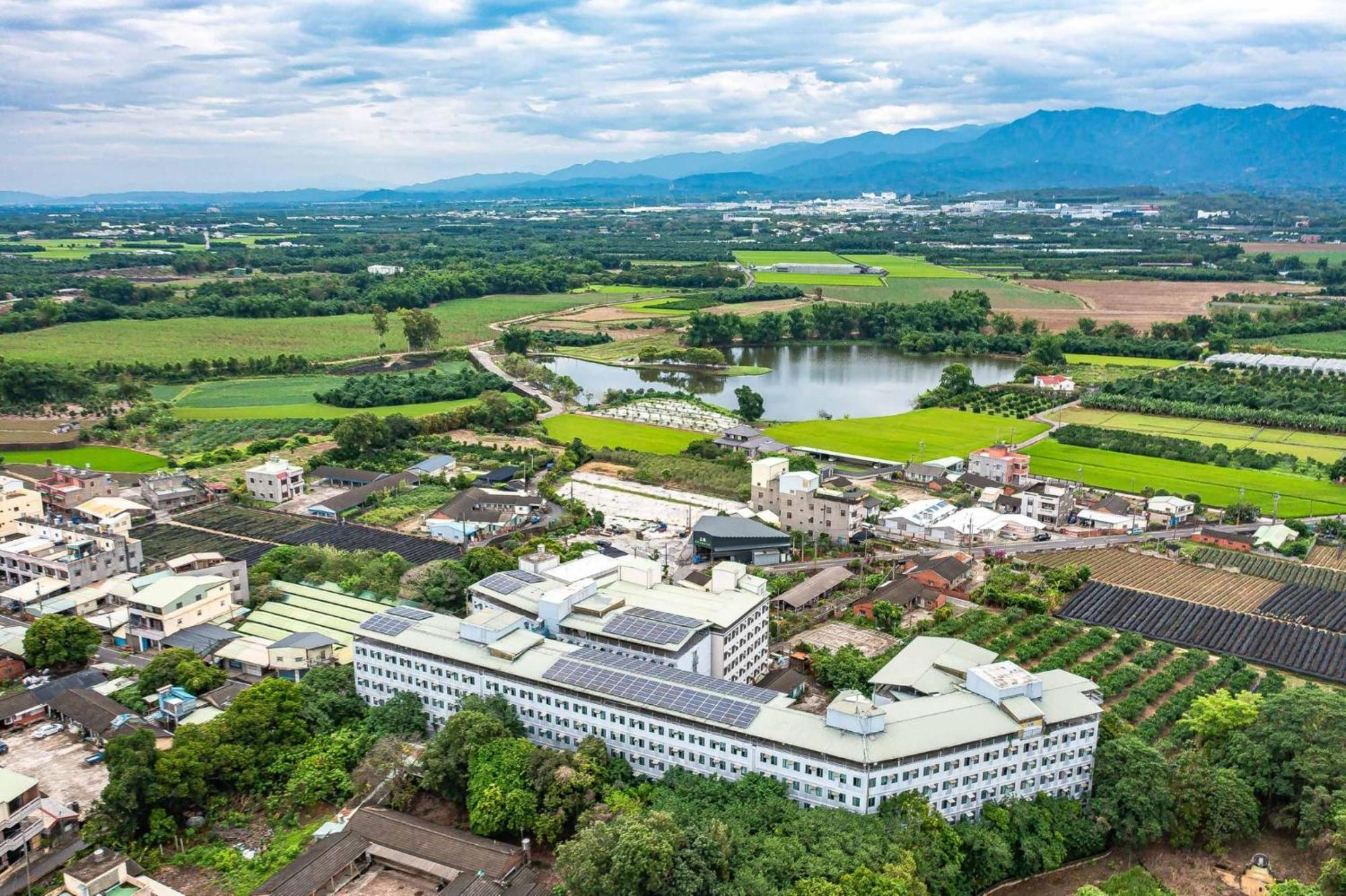 Hotel 曼橙驛站 à Dalin Extérieur photo
